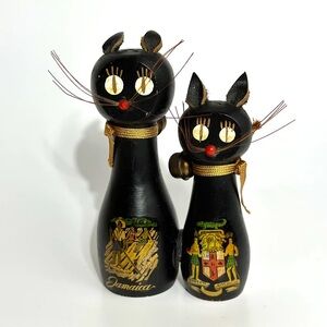 Vintage Wooden Salt And Pepper Shakers, Black Cats, Mid Century Modern Souvenir